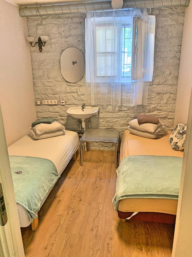 Sueda Hostel *